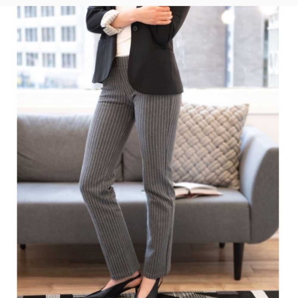 Beta Brend gray stripped pants